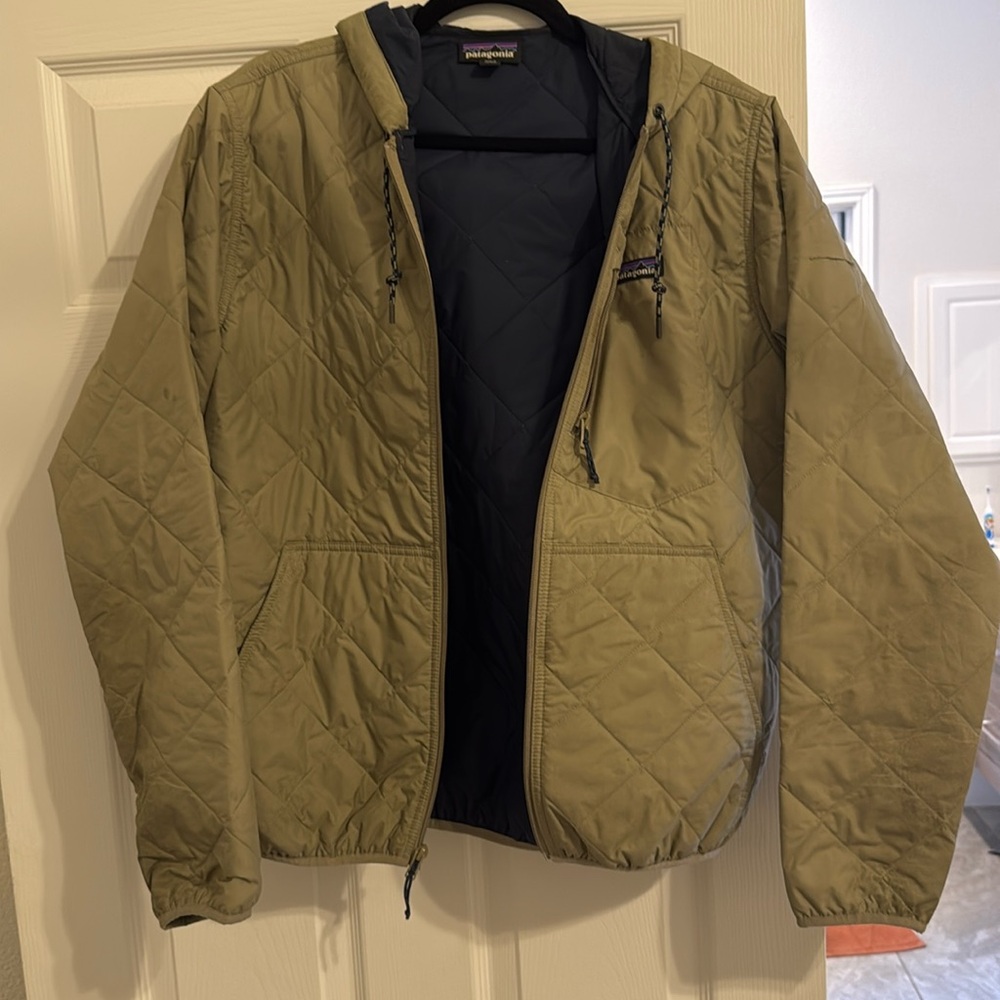 Men’s Patagonia Tan Lightweight jacket
